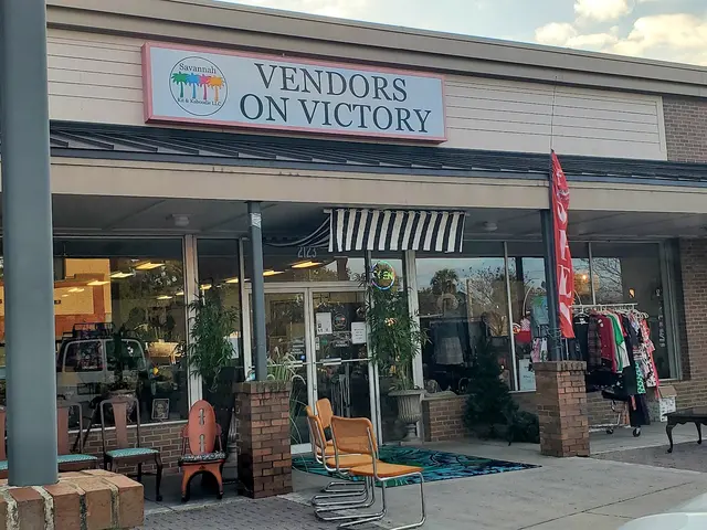 VENDORS ON VICTORY — customer photo 1