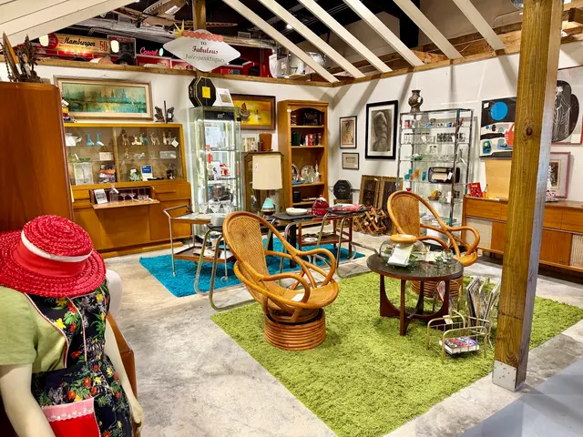 Picker Joe's Antique Mall & Vintage Market — photo from the business 2