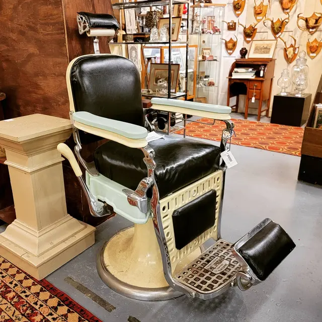 Picker Joe's Antique Mall & Vintage Market — photo from the business 12