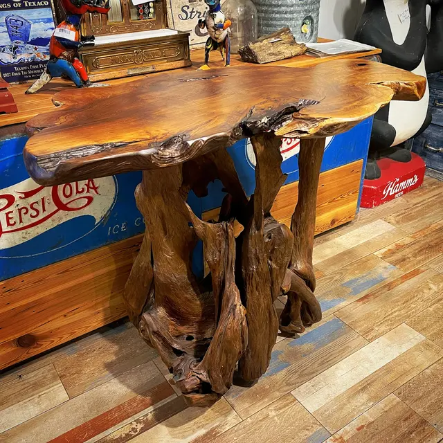 Picker Joe's Antique Mall & Vintage Market — photo from the business 9