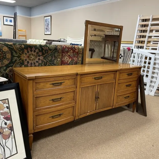 Savannah Furniture Consignment — photo from the business 8