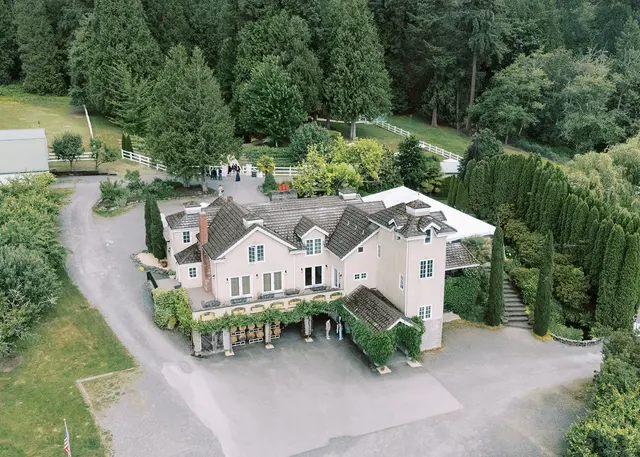 Chateau Lill featuring Lill Family Wines — photo from the business 1