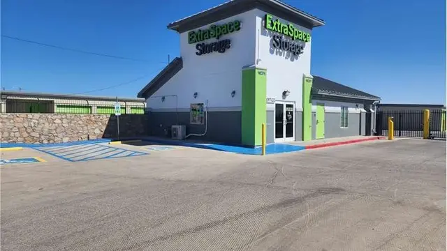 Extra Space Storage — photo from the business 1