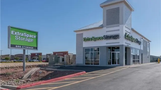 Extra Space Storage — photo from the business 1