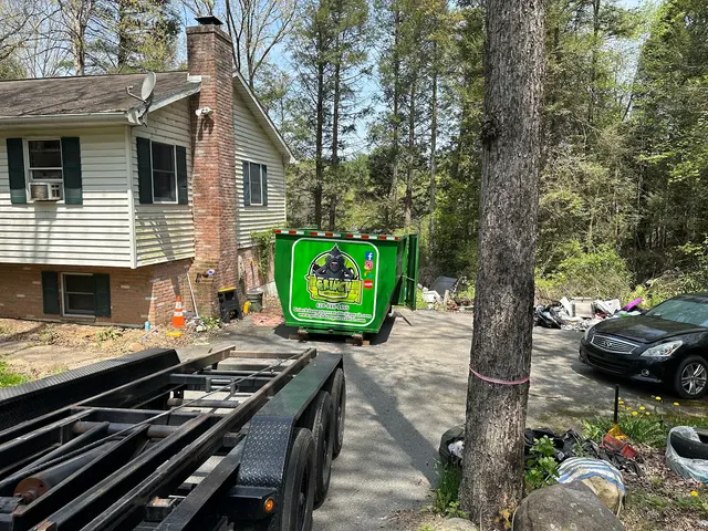 Greench dumpsters LLC — photo from the business 11