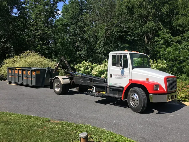 Mininger Dumpster Services, LLC — photo from the business 9