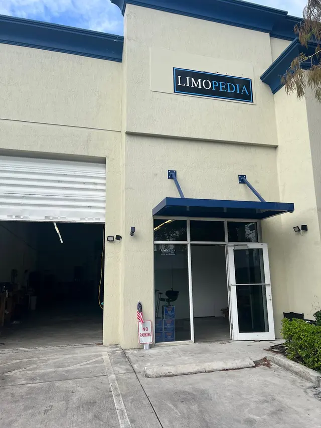 FLL Airport Car Service - Limopedia — photo from the business 1