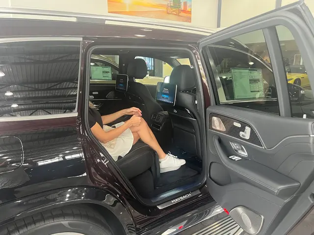 FLL Airport Car Service - Limopedia — photo from the business 8