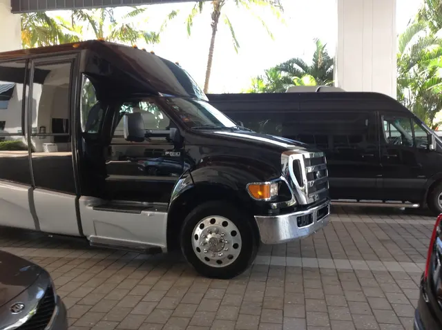 Fort Lauderdale Airport Shuttle — photo from the business 2