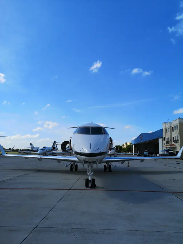 Signature Aviation BCT - Boca Raton Airport — customer photo 8