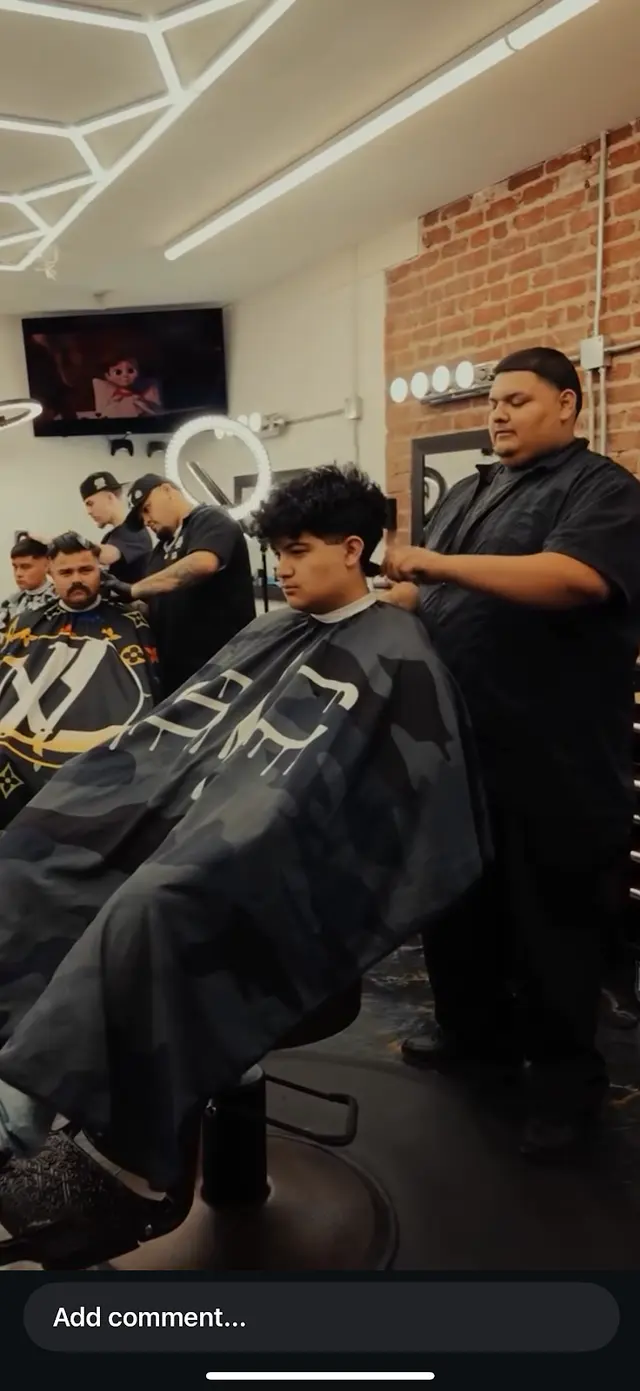 Newman Empresarios barber shop — photo from the business 6