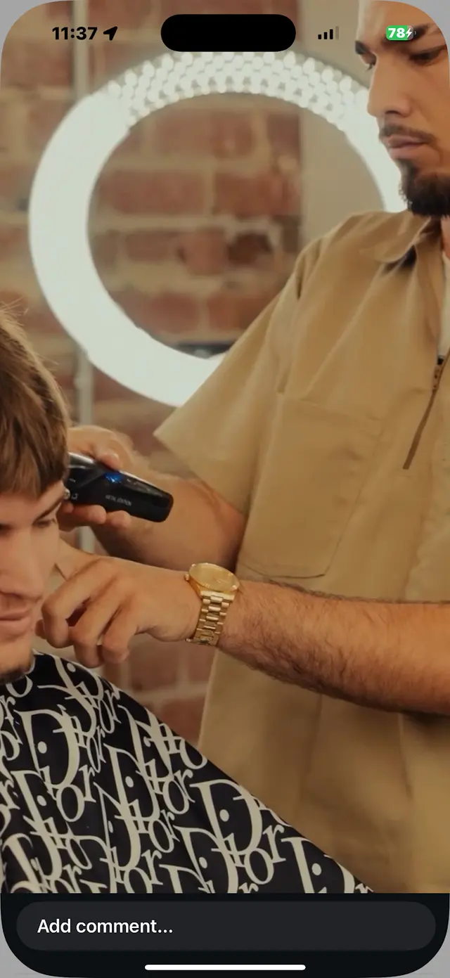 Newman Empresarios barber shop — photo from the business 9