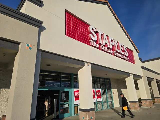 Staples Print & Marketing Services — customer photo 9
