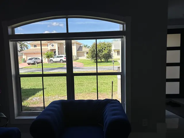 Squeegee Wizards Window Cleaning and Pressure Cleaning — customer photo 4