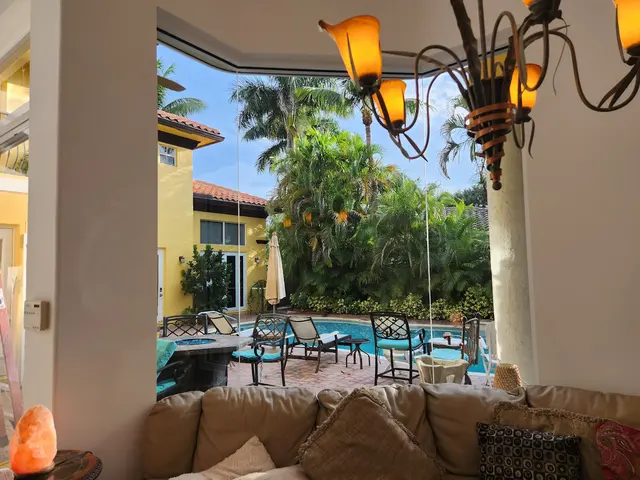 Giraffe Cleans - Window Cleaning — customer photo 3