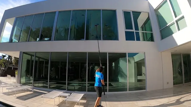 Giraffe Cleans - Window Cleaning — photo from the business 4