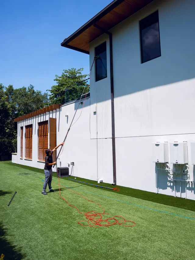Fresh Frames Window Cleaning — photo from the business 11