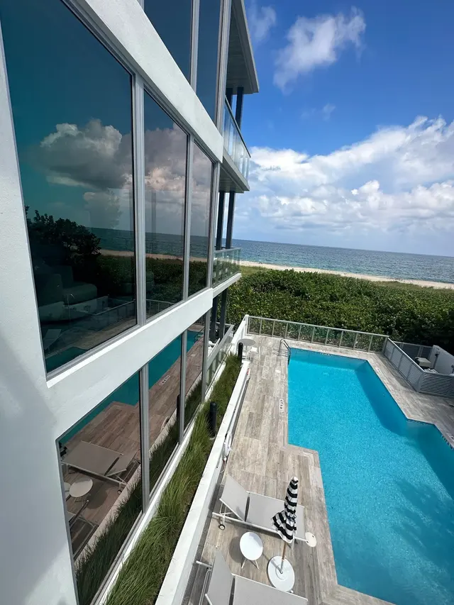 Island window cleaning of Boca Raton — photo from the business 10