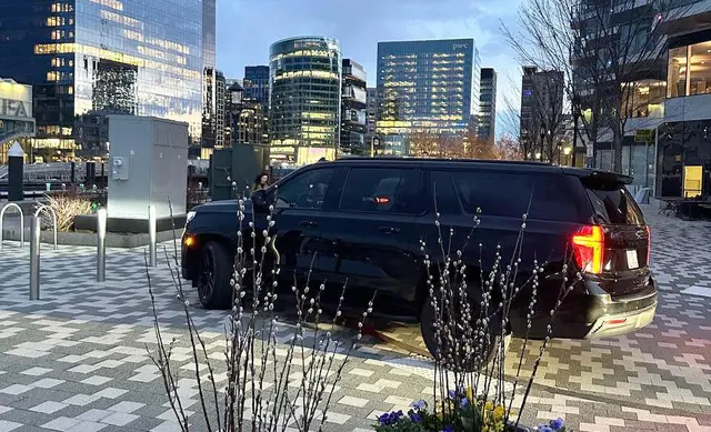 Boston limo service - BCC Limos inc — photo from the business 12