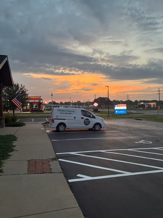 Alternative Window Cleaning — photo from the business 2