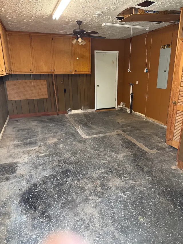 Alpha Omega Junk Removal — photo from the business 6