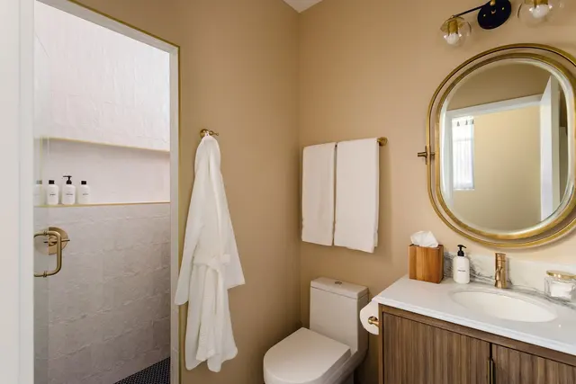 OUTLINE INTERIORS — customer photo 9
