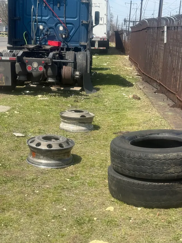 Tires Express mobile 24hr — photo from the business 3