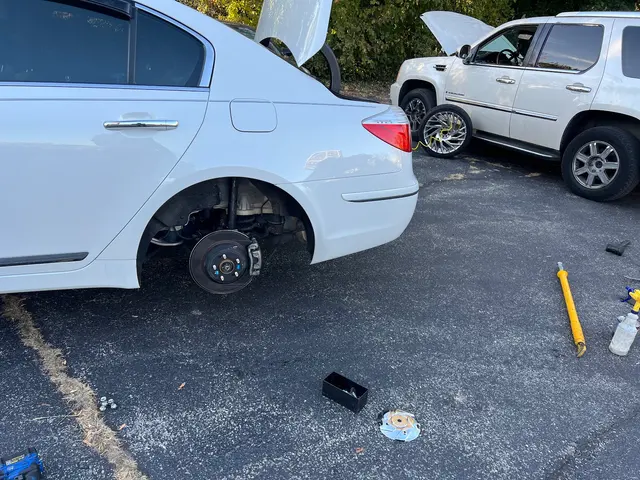 Get in, Get out 24 hour roadside — photo from the business 2
