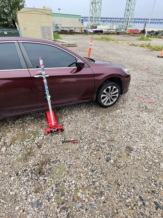 Customer photo of work by Get in, Get out 24 hour roadside, from Dre Turnbow's review