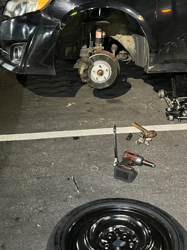Get in, Get out 24 hour roadside — photo from the business 12