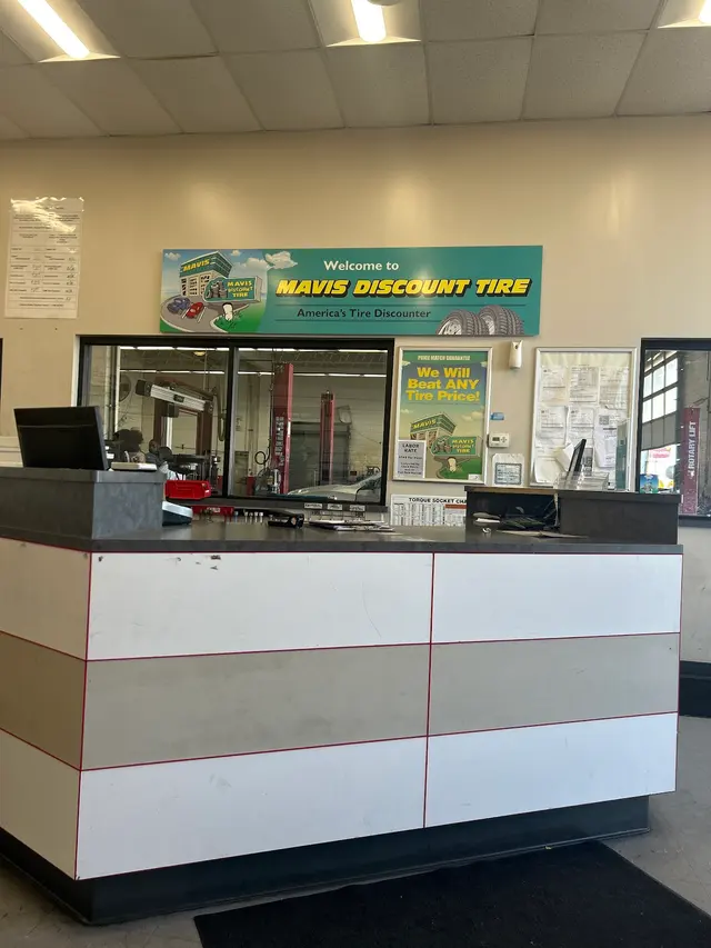 Mavis Discount Tire — customer photo 4