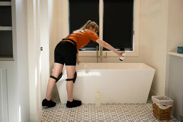 Clove Cleaning — photo from the business 7
