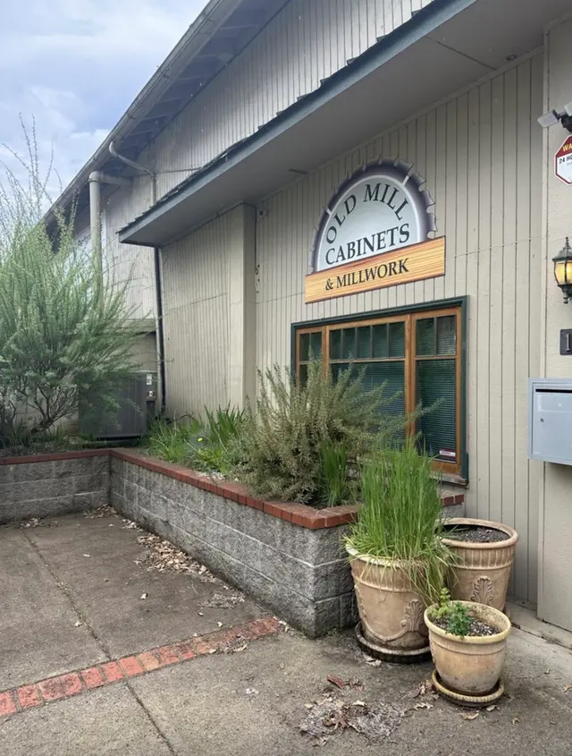 Middleton's Enterprises — photo from the business 12