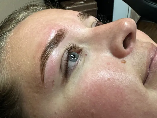 Belleza Eyebrows — photo from the business 10