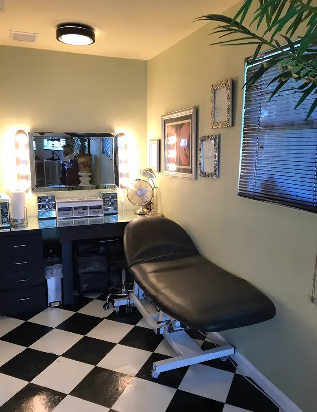 Lana's Salon & Permanent makeup-Up Studio — photo from the business 9