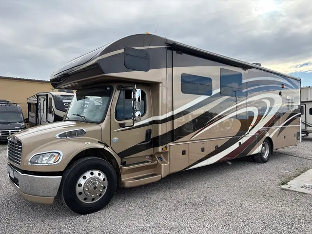 Fiberglass WorX – RV Repair, RV Roof & RV Detailing — customer photo 2