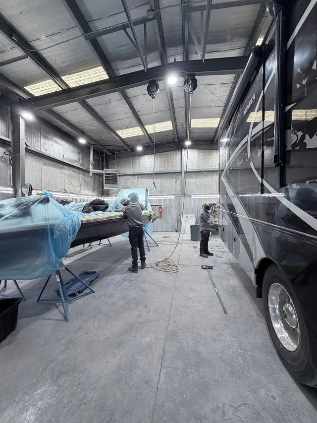 Fiberglass WorX – RV Repair, RV Roof & RV Detailing — photo from the business 8