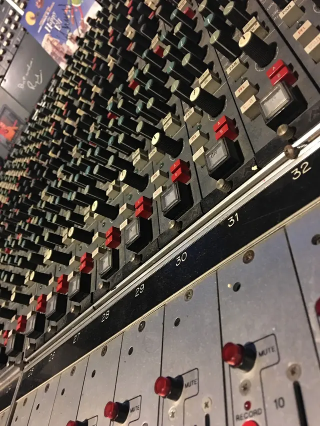 SI Studios — photo from the business 4