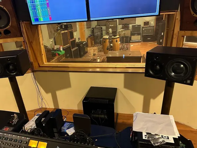 SI Studios — photo from the business 3