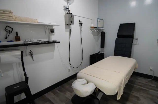 Reform Chiropractic — photo from the business 11