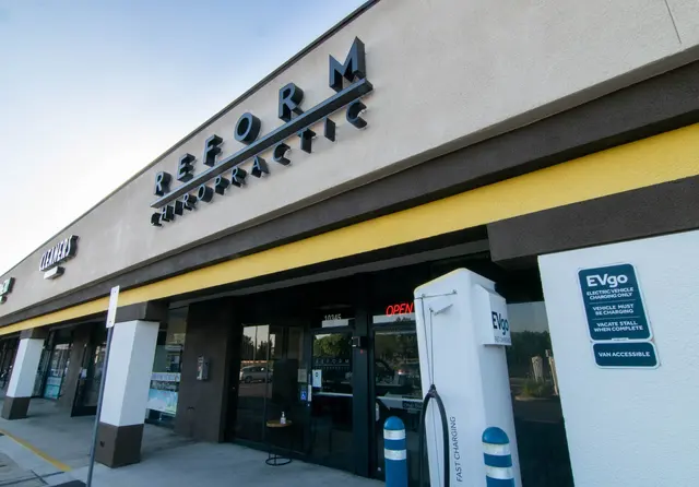 Reform Chiropractic — photo from the business 5