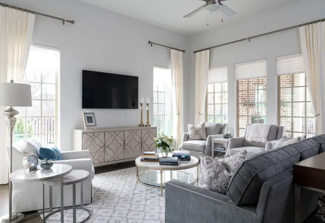 Decorating Den Interiors - Joyce's Team — photo from the business 2