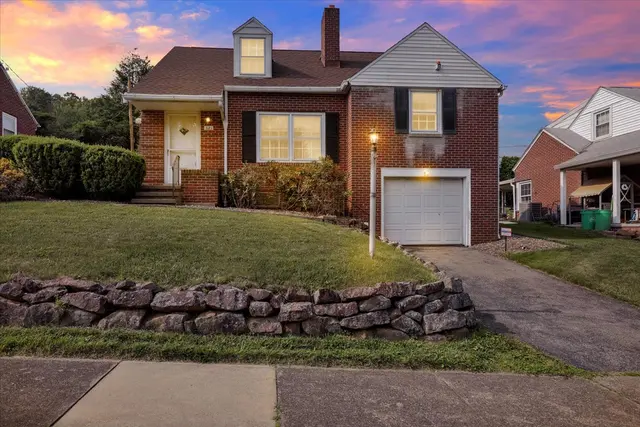 Deb Hassler Realtor- Keller Williams Platinum Realty — photo from the business 4