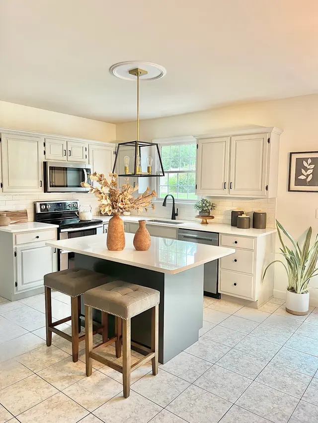 Interiors by Natalie Hallman — photo from the business 9