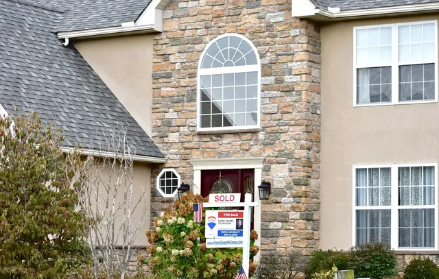 TOP RATED / AWARD WINNING REALTOR - THE BOBBY HULMES TEAM - Iron Valley Real Estate of Berks — photo from the business 1