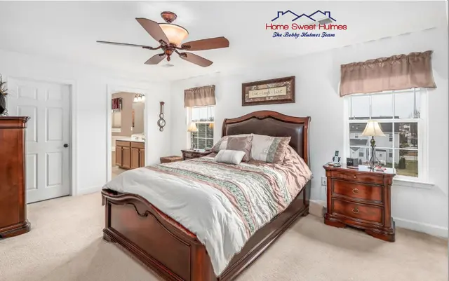 TOP RATED / AWARD WINNING REALTOR - THE BOBBY HULMES TEAM - Iron Valley Real Estate of Berks — photo from the business 11