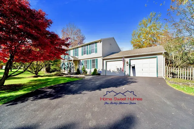 TOP RATED / AWARD WINNING REALTOR - THE BOBBY HULMES TEAM - Iron Valley Real Estate of Berks — photo from the business 7