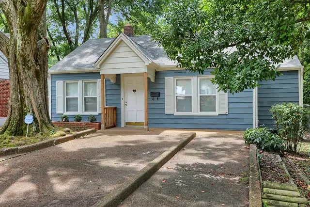 Spencer Buys Houses — photo from the business 2