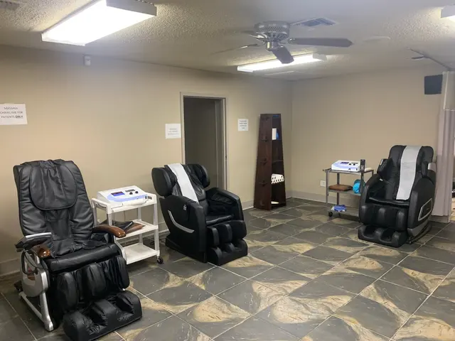 Zahn Chiropractic Clinic — photo from the business 1