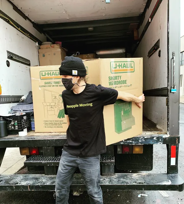 Pineapple Movers — photo from the business 4